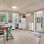 Сasa de vacaciones 1 Bedroom Beautiful In *