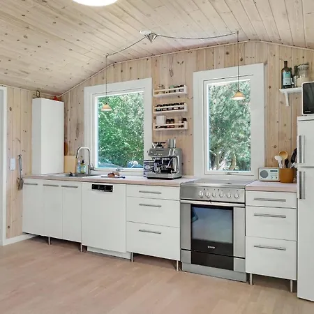 1 Bedroom Beautiful In *