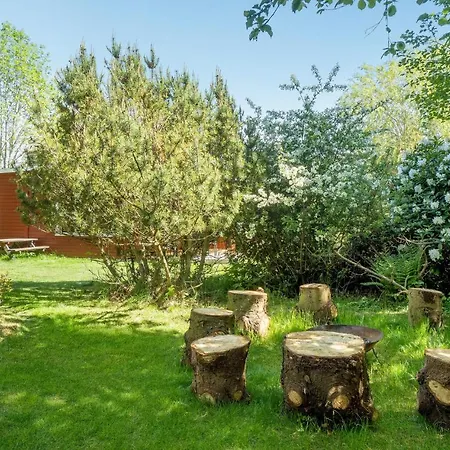 Сasa de vacaciones 1 Bedroom Beautiful In *