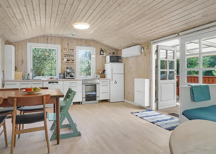 Дом отдыха 1 Bedroom Beautiful In *